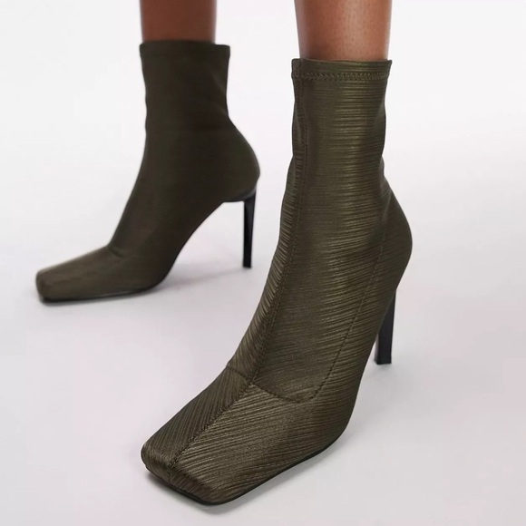 Topshop Shoes - Topshop Tia High Heeled Sock Boot Green Square Toe Women’s US 9 Y2K 90s 4” Heel